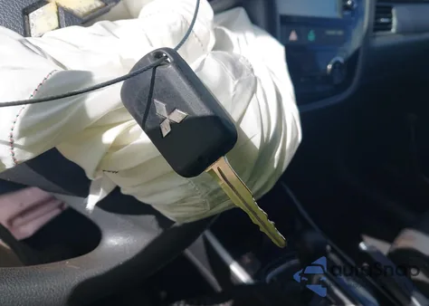 2018 Mitsubishi Outlander Es from USA, damaged, VIN JA4AZ3A35JZ053823